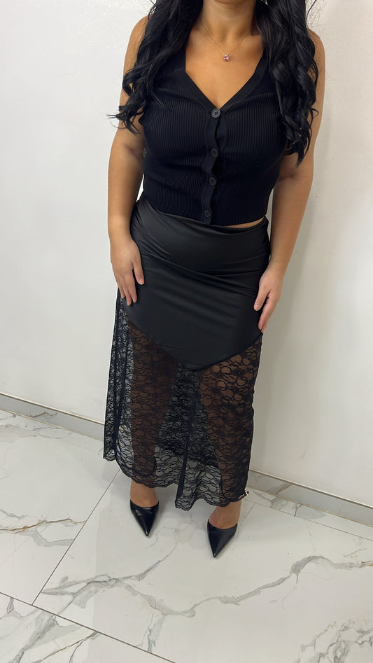 Jupe Satinée à dentelle