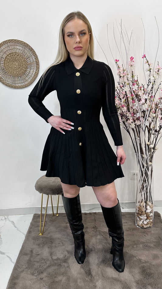 Robe plissé noir a boutons